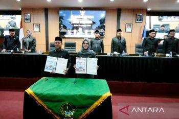 Perda Pajak dan Retribusi Daerah di Sulsel disahkan