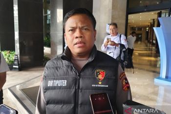 Police uncover two illegal gold smuggling groups in Indonesia