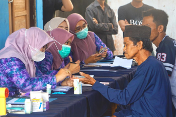 Dinkes Balangan gelar cek kesehatan gratis bagi masyarakat Desa Nungka