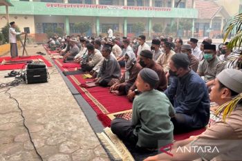 Ratusan warga Muhammadiyah Barito Selatan shalat Istisqa memohon turun hujan