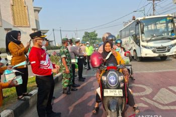 Pemkab Tabalong bagikan 91.100 masker gratis di enam lokasi