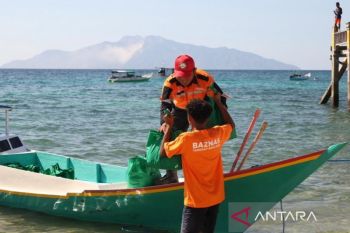 Baznas menyalurkan logistik untuk korban gempa NTT hingga ke Pulau Palue
