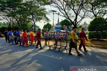 Warga Natuna bagikan 1.448 telur pada peringatan Maulid Nabi