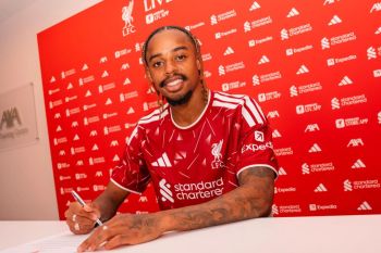Liverpool datangkan Bradley Barcola dari PSG