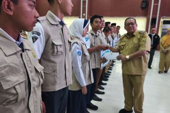 Pemkot Bandarlampung dan OJK Lampung bentuk karakter pelajar peduli lingkungan melalui Bank Sampah