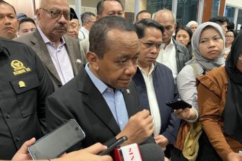 Bahlil sebut pembatasan pertalite desil 9-10 tunggu validitas data
