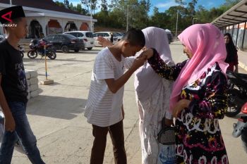 Akhir pekan jadi momen orang tua melepas rindu di Sekolah Rakyat