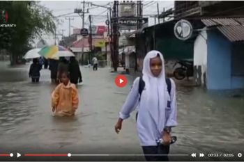 Banjir kepung 15 titik di Kota Padang akibat cuaca ekstrem - VIDEO