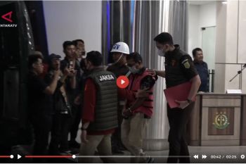 Kejagung tetapkan dua pegawai pajak tersangka korupsi ekspor pulp - VIDEO