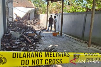 Kantor TN Meru Betiri Jember terbakar diduga akibat korsleting listrik