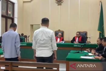 Hakim Tipikor Medan vonis bebas dua terdakwa korupsi program PSR Madina