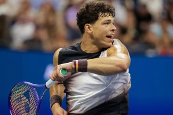 Shelton bangkit, Tsitsipas singkirkan unggulan 10 besar di US Open