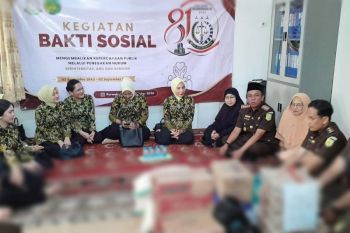 Kejari Purwakarta renovasi rumah tidak layak huni peringati Hari Lahir Kejaksaan RI