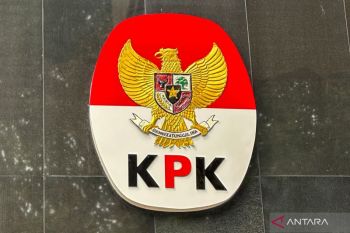 KPK menduga anggota DPRD Bengkulu Vinna Ledy terima uang proyek PUPR