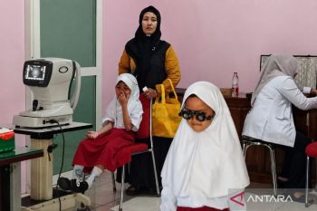 Skrining kesehatan mata menemukan 250 siswa SD di Kudus mengalami gangguan