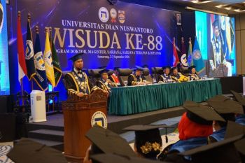 Udinus dampingi alumnus melalui Lifelong Learning Center
