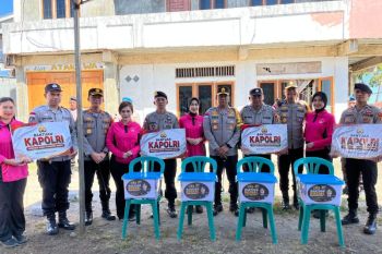 Kapolda salurkan bantuan Kapolri untuk personel terdampak gempa di Flores