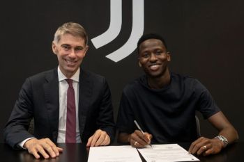 Juventus memboyong Pape Matar Sarr dari Tottenham