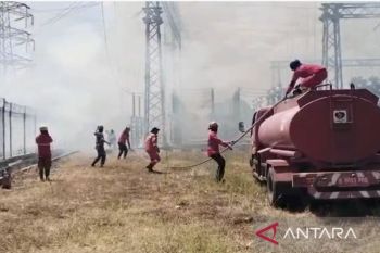 Tim gabungan padamkan karhutla belasan hektare di Gowa