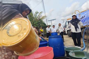 Bupati Seruyan imbau dunia usaha bantu penyediaan air bersih untuk masyarakat
