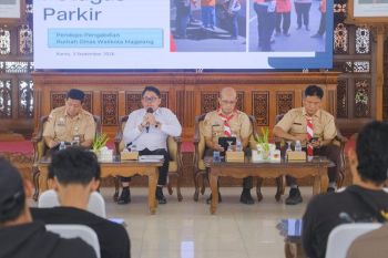 Dishub Kota Magelang lakukan pembaruan KTA juru parkir