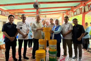 Tanam pohon, EMP Korinci Baru perkuat ProKlim di Bambu Kuning
