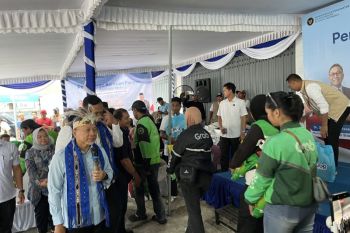 Kemenko Pangan salurkan 7.977 ton bantuan beras di Maluku periode Juli-September 2026