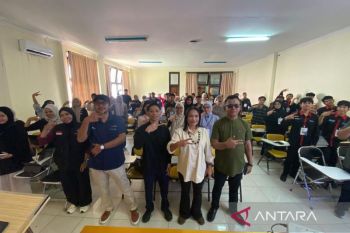 ANTARA melatih mahasiswa UKM Pers teknik penulisan standar kantor berita