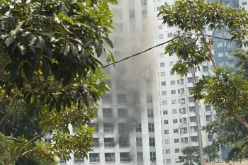 14 orang berhasil di evakuasi pada kebakaran Apartemen Pavilion