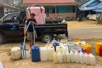 Pemprov Kalteng sudah salurkan 233.250 liter air bantu warga saat kemarau