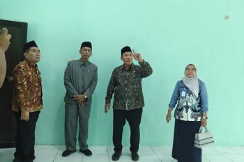 Anggota DPR RI tinjau program revitalisasi sekolah di Sidoarjo