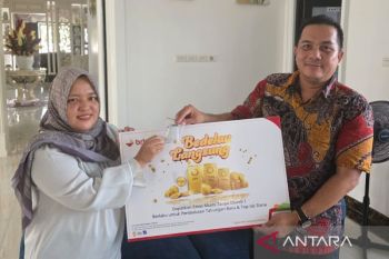 15 Tahun jadi nasabah BRK Syariah, tak menyangka pulang membawa hadiah emas