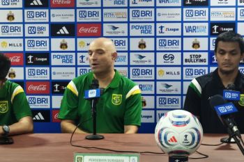 Tavares keluhkan cuaca panas dan angin kencang saat lawan Bhayangkara