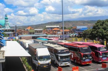 Kemacetan arus lalu lintas ke Pelabuhan Ketapang berangsur berkurang