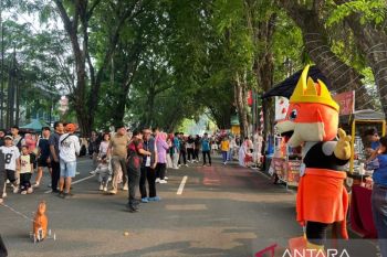 Dispora dan KONI Sumbar sosialisasikan Porprov 2026 di CFD Padang