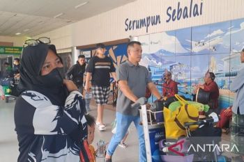 Bandara Pangkalpinang batalkan 10 penerbangan dampak erupsi Anak Krakatau