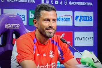 Pelatih Fabio Grosso resmi dipecat sebagai pelatih Fiorentina