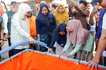 Jatim salurkan air bersih bagi 19.837 warga kekeringan di Pasuruan