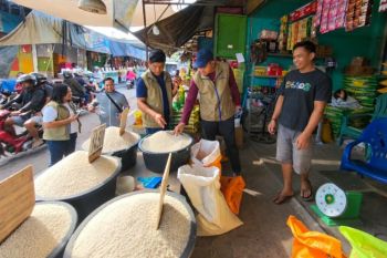 Bulog NTT menyalurkan 21.676 ton beras SPHP untuk menjaga harga pangan