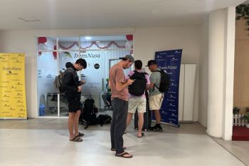Penerbangan di Bandara Lombok terdampak abu vulkanik Krakatau
