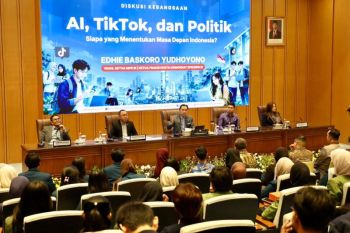 Ibas ajak anak muda kritis hadapi pengaruh AI dan algoritma
