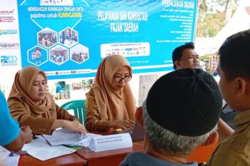 Pemkab Kuningan menggencarkan program Saba Lembur ke wilayah pelosok