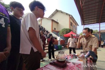 SMA di Kudus bekali siswa dengan keterampilan kerja