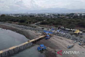 CPM-TNI Angkatan Laut revitalisasi dermaga di Palu dongkrak ekonomi warga pesisir