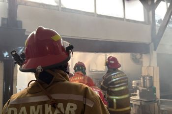 20 personel damkar tangani kebakaran di RSSA Malang