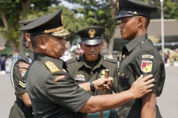 Pangdam Merdeka motivasi 326 prajurit muda jalani pengabdian