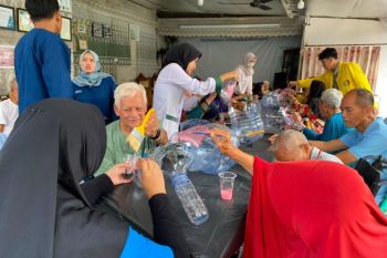 Melalui musik dan seni, mahasiswa UI kembangkan stimulasi kognitif bagi lansia