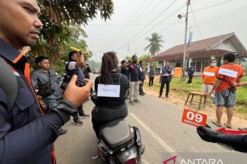 Polisi rekonstruksi pembunuhan berencana senapan angin di Singkawang