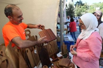 Surat dari Timur Tengah: Menemukan kenangan buatan tangan di Pasar Ramallah