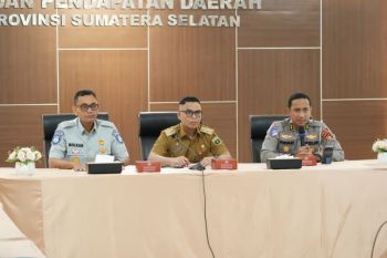 Samsat Sumsel perkuat edukasi tertib administrasi dan keselamatan